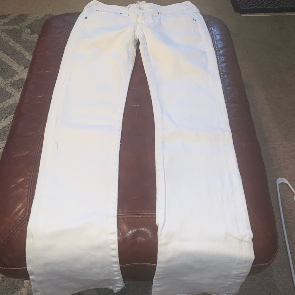 Whote pants